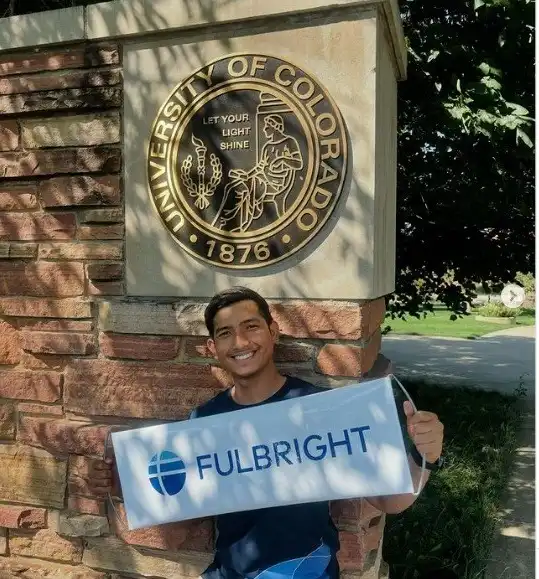 Sukses TOEFL ITP di LTI, Alhamdulillah dengan sertifikat tersebut, saya lolos beasiswa Fulbright untuk lanjut S2 di Amerika Serikat.