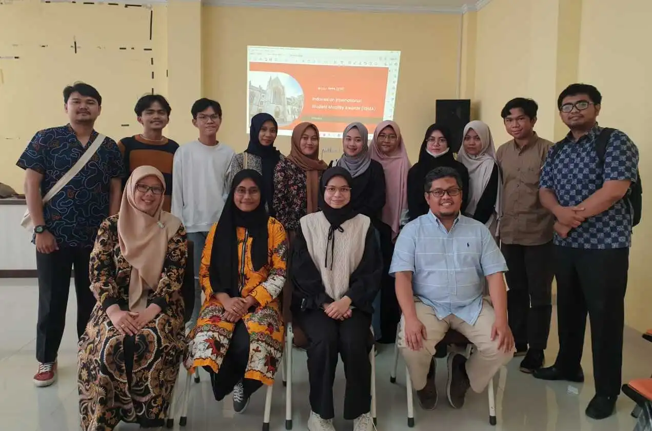 PERSIAPAN BEASISWA IISMA & GLOBAL UGRADE 2023 - MAHASISWA FKIP UIR
